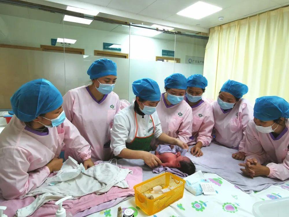 同心县妇婴监护型护送